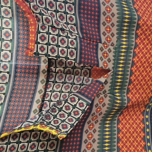 Boho 3/4 sleeves sz L beautiful print blouse - Picture 2 of 5